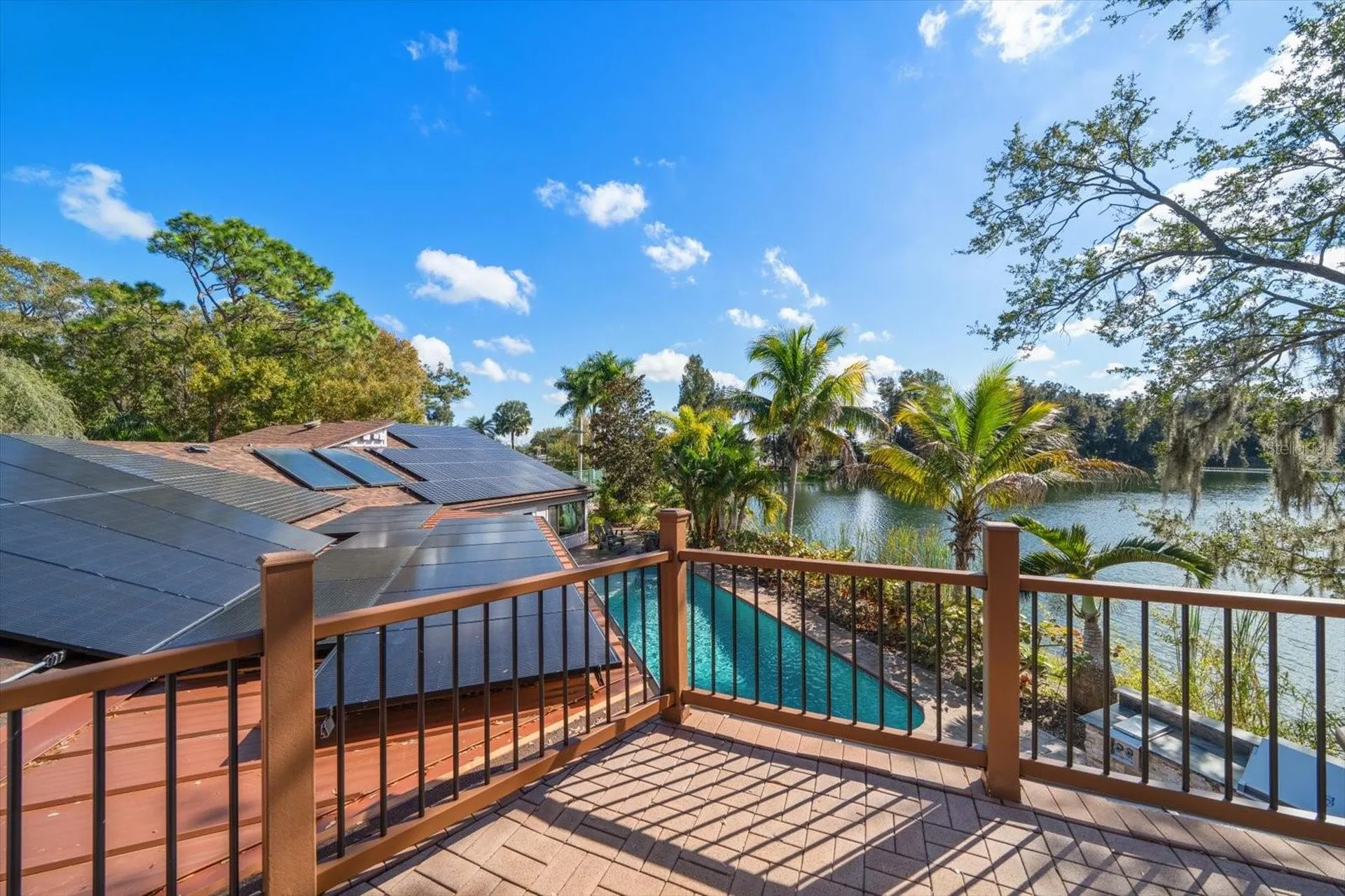 2402 Pine Hammock Clearwater FL 33764