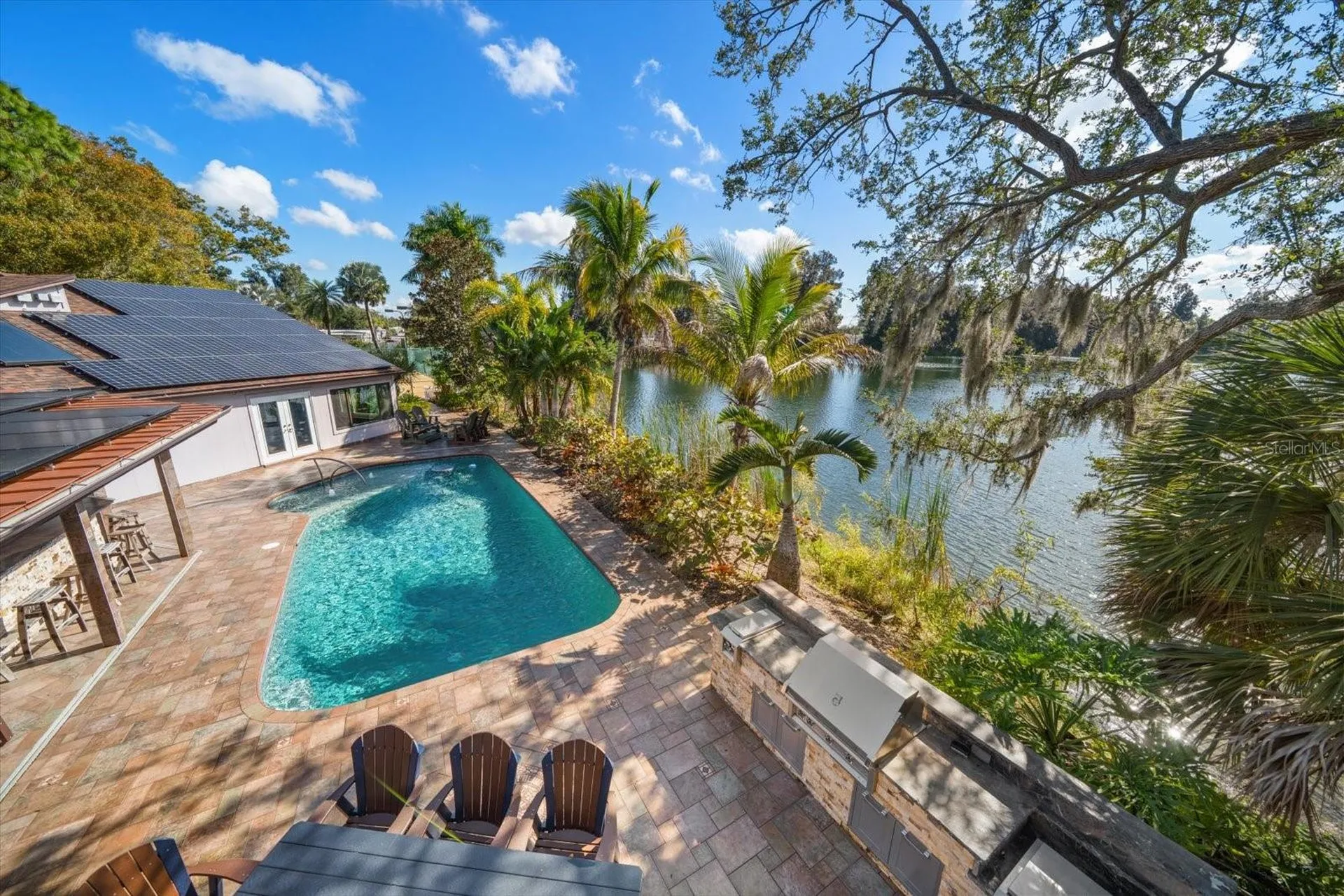 2402 Pine Hammock Clearwater FL 33764