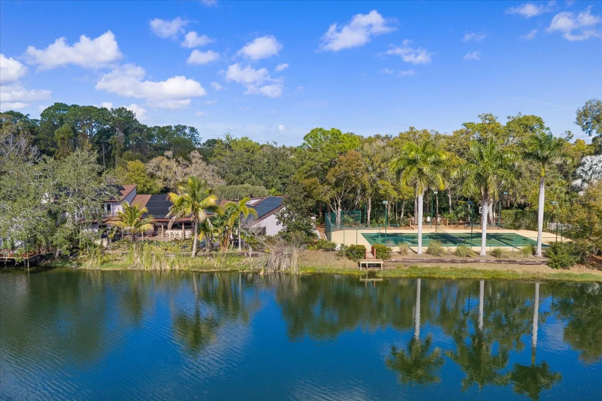 2402 Pine Hammock Clearwater FL 33764