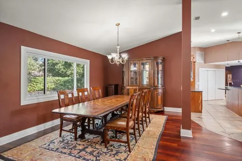 2402 Pine Hammock Clearwater FL 33764