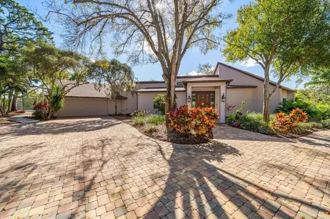 2402 Pine Hammock Clearwater FL 33764