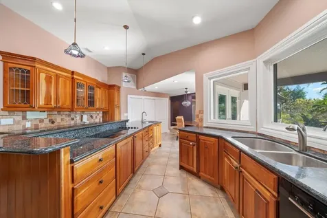 2402 Pine Hammock Clearwater FL 33764