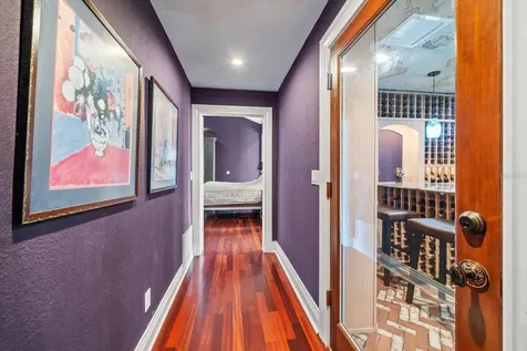 2402 Pine Hammock Clearwater FL 33764