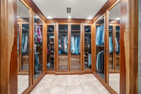 2402 Pine Hammock Clearwater FL 33764