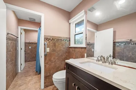 2402 Pine Hammock Clearwater FL 33764