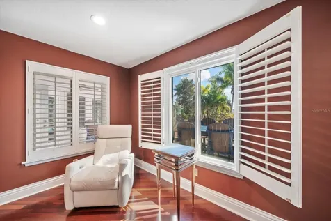 2402 Pine Hammock Clearwater FL 33764
