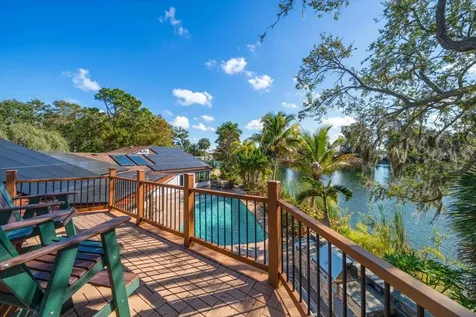2402 Pine Hammock Clearwater FL 33764