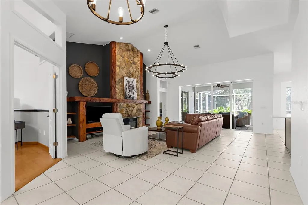 710 N River Road Venice FL 34293