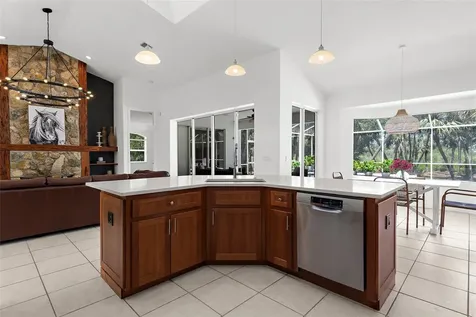 710 N River Road Venice FL 34293