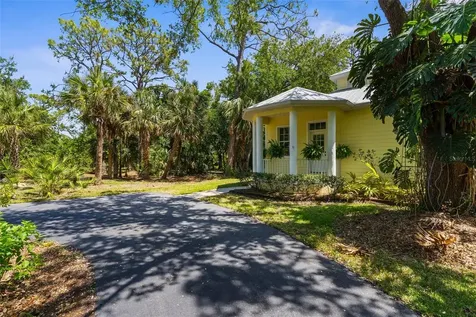 710 N River Road Venice FL 34293