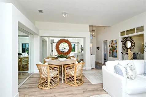 4563 Samoset Drive Sarasota FL 34241