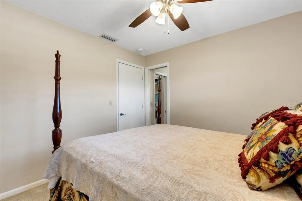 6318 Oak Square W Lakeland FL 33813