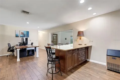 6318 Oak Square W Lakeland FL 33813