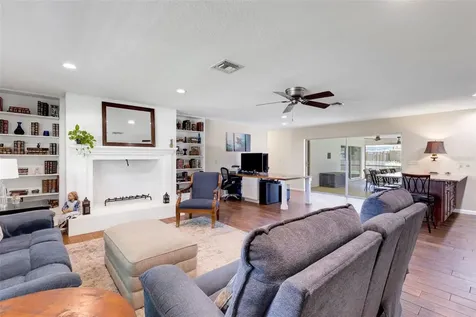 6318 Oak Square W Lakeland FL 33813