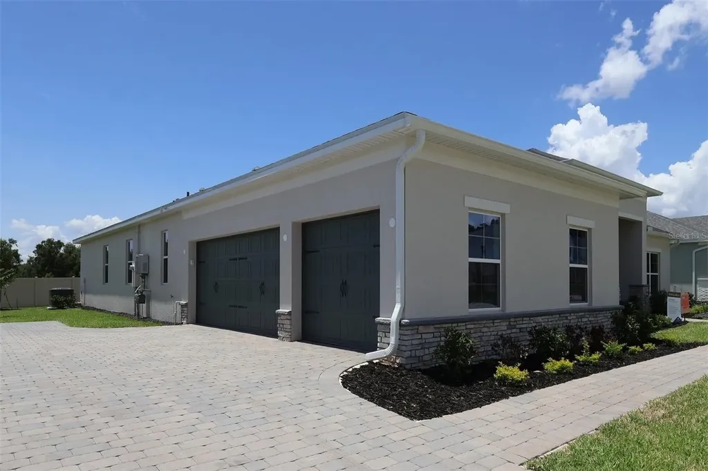 3811 Wolves Creek Place Apopka FL 32712