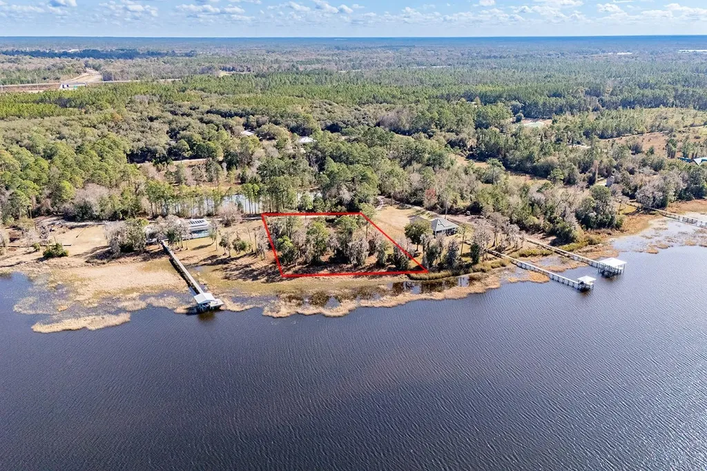Lakeshore Drive Starke FL 32091
