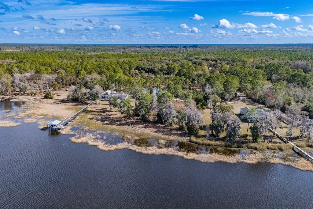 Lakeshore Drive Starke FL 32091