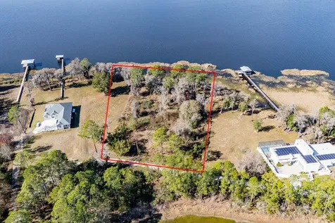 Lakeshore Drive Starke FL 32091