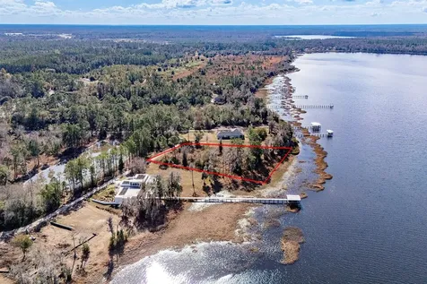 Lakeshore Drive Starke FL 32091