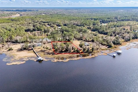 Lakeshore Drive Starke FL 32091
