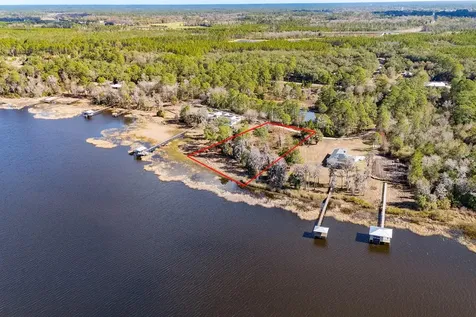 Lakeshore Drive Starke FL 32091
