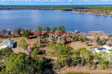 Lakeshore Drive Starke FL 32091