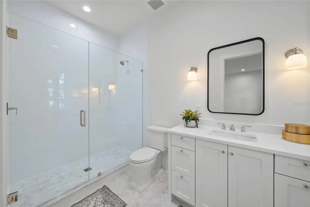 4614 Tennyson Tampa FL 33629