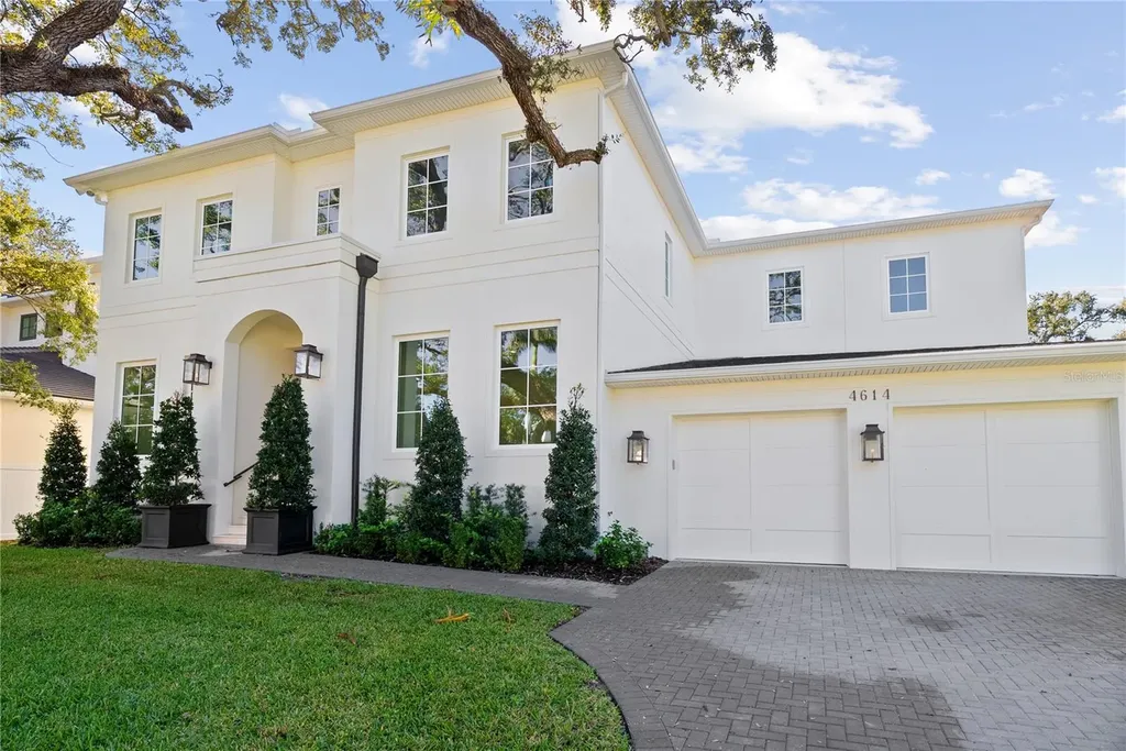 4614 Tennyson Tampa FL 33629