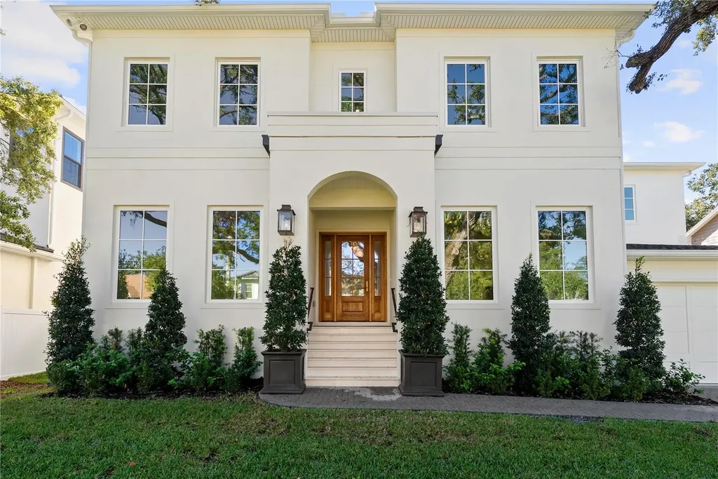 4614 Tennyson Tampa FL 33629