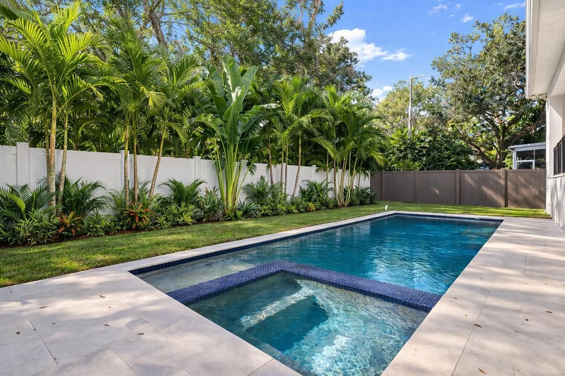 4614 Tennyson Tampa FL 33629