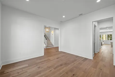 4614 Tennyson Tampa FL 33629