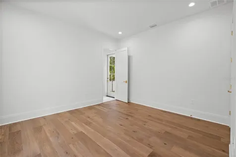 4614 Tennyson Tampa FL 33629