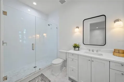 4614 Tennyson Tampa FL 33629