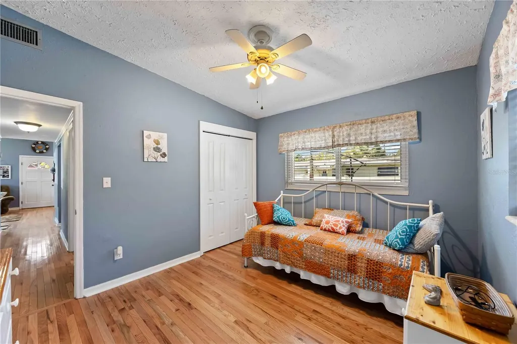 1915 3rd Avenue E Bradenton FL 34208
