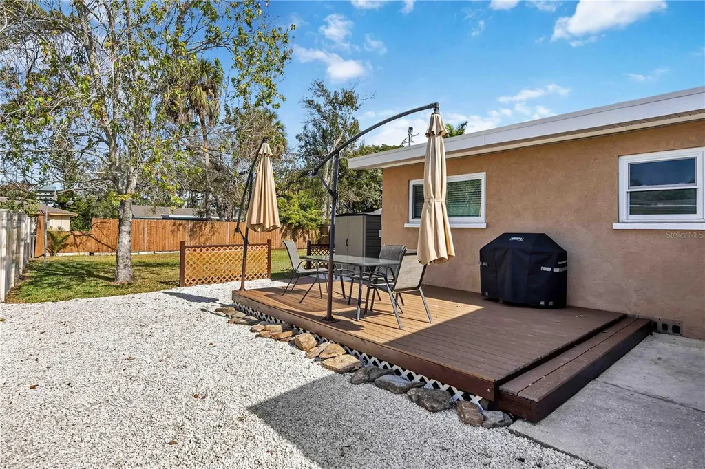 1915 3rd Avenue E Bradenton FL 34208