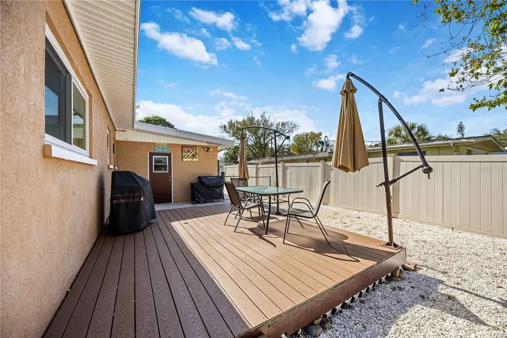 1915 3rd Avenue E Bradenton FL 34208