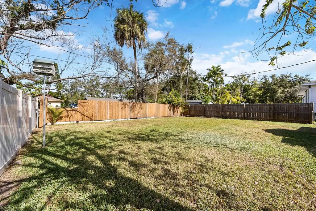1915 3rd Avenue E Bradenton FL 34208