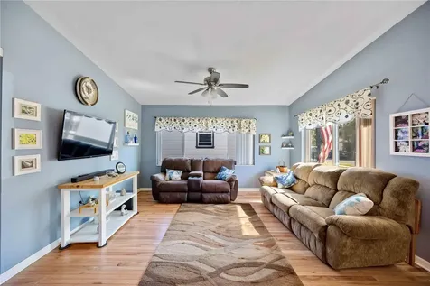 1915 3rd Avenue E Bradenton FL 34208