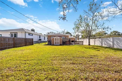 1915 3rd Avenue E Bradenton FL 34208
