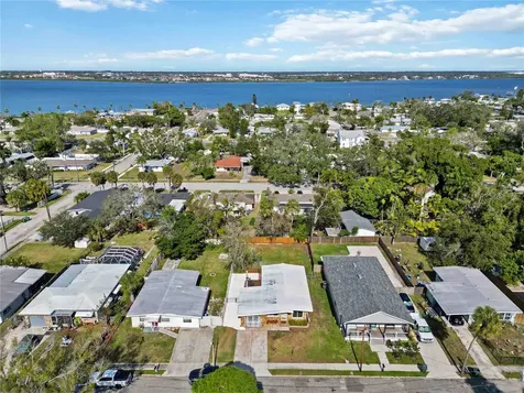 1915 3rd Avenue E Bradenton FL 34208