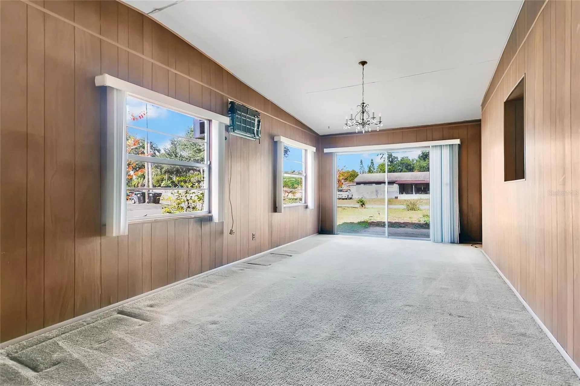 306 Nanette Drive Orlando FL 32839