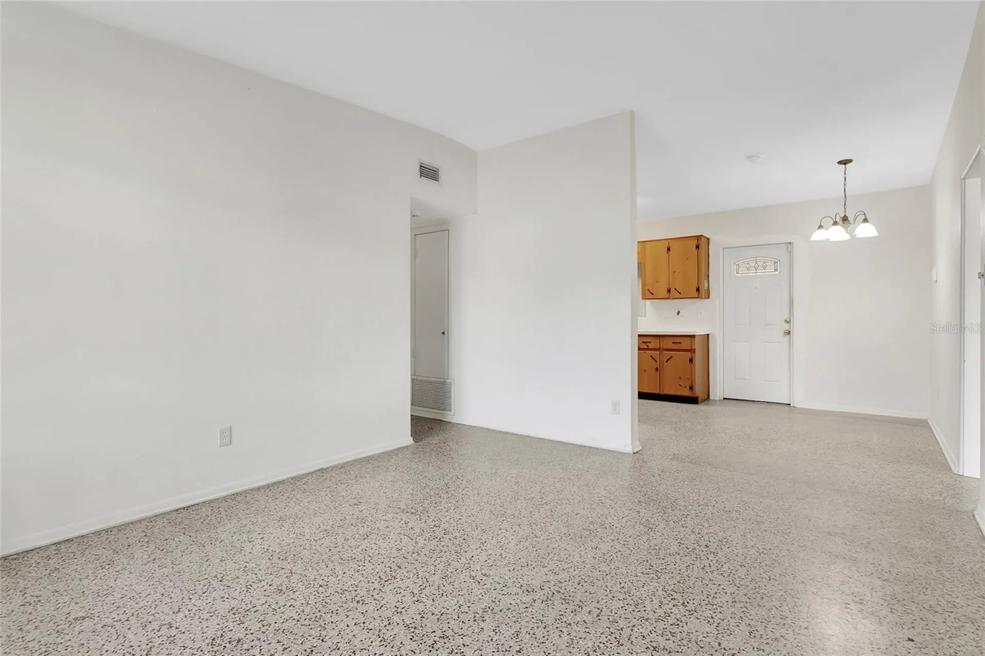 306 Nanette Drive Orlando FL 32839