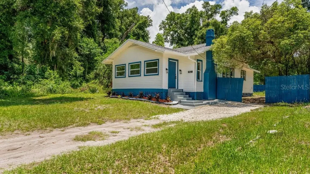 912 E Carolina Avenue Deland FL 32724