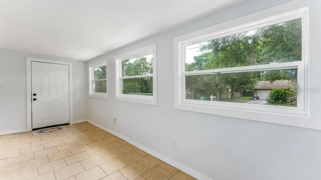 912 E Carolina Avenue Deland FL 32724