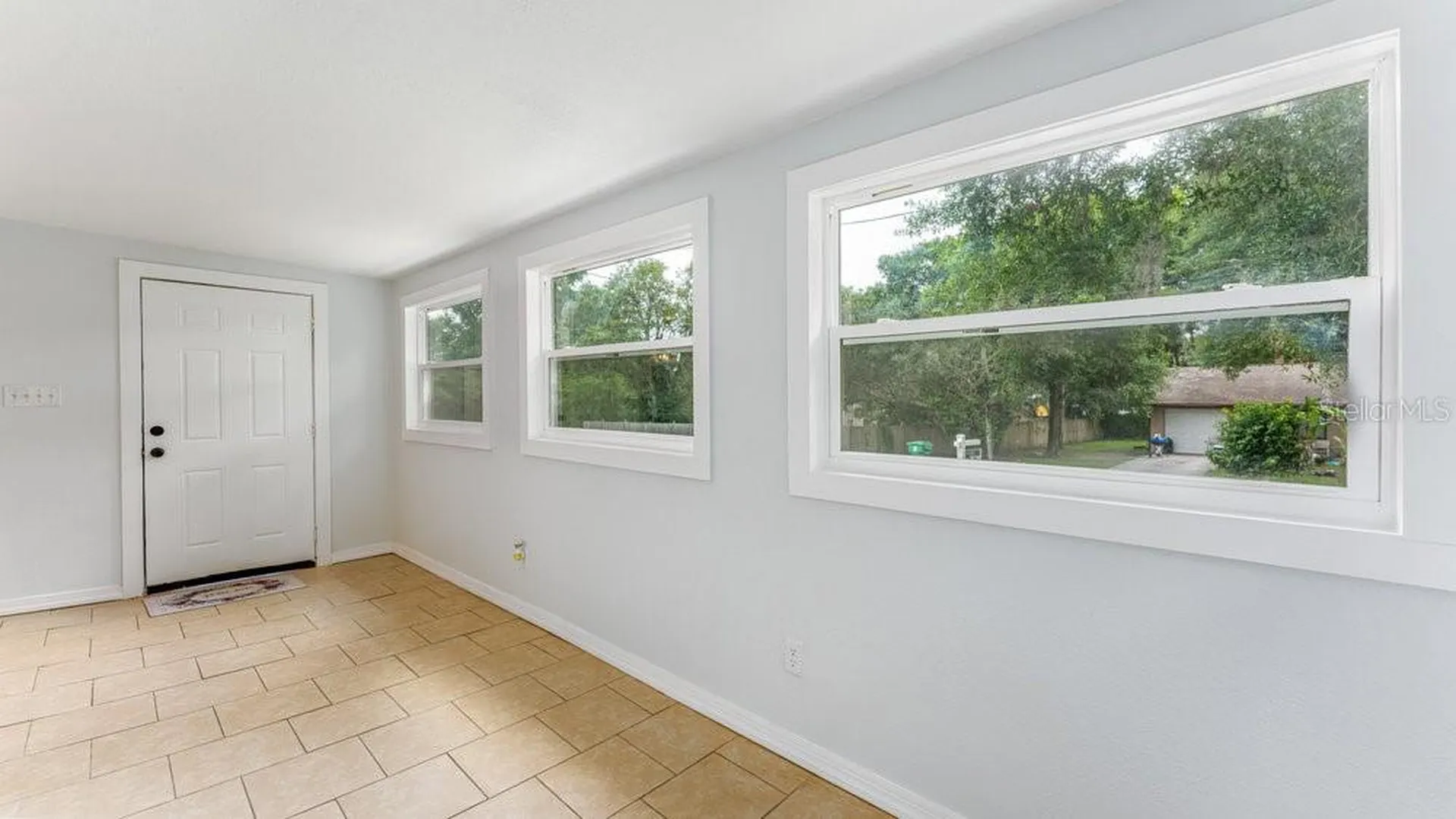 912 E Carolina Avenue Deland FL 32724