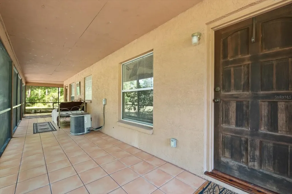 13719 Seminole Trail Wimauma FL 33598