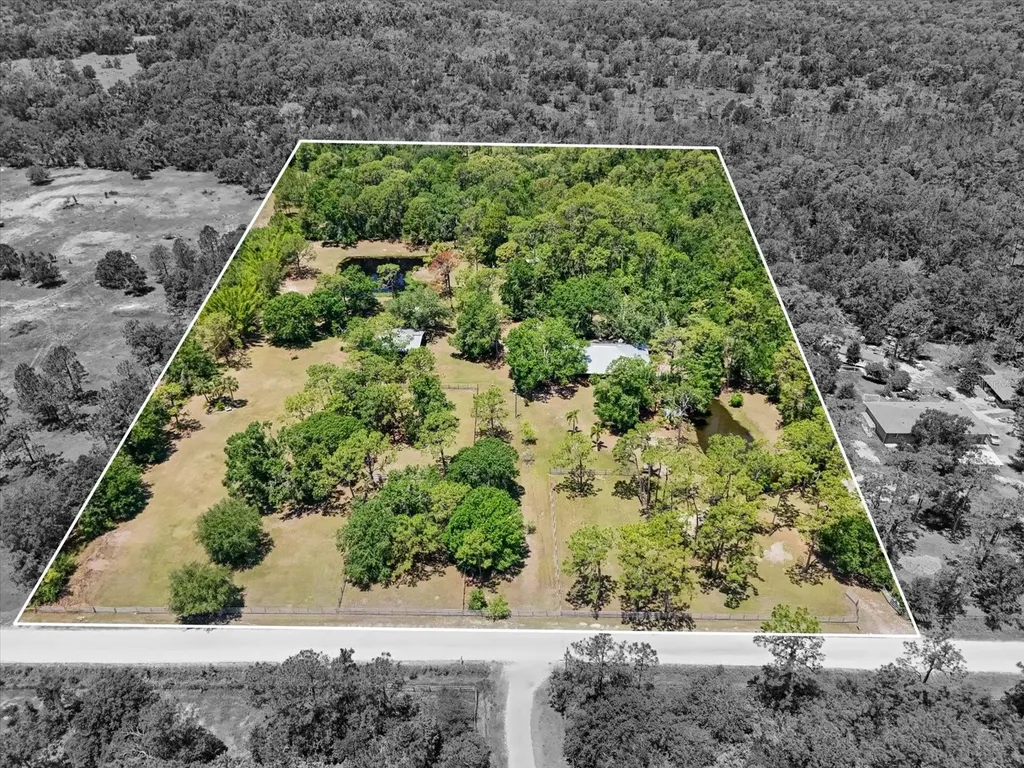 13719 Seminole Trail Wimauma FL 33598