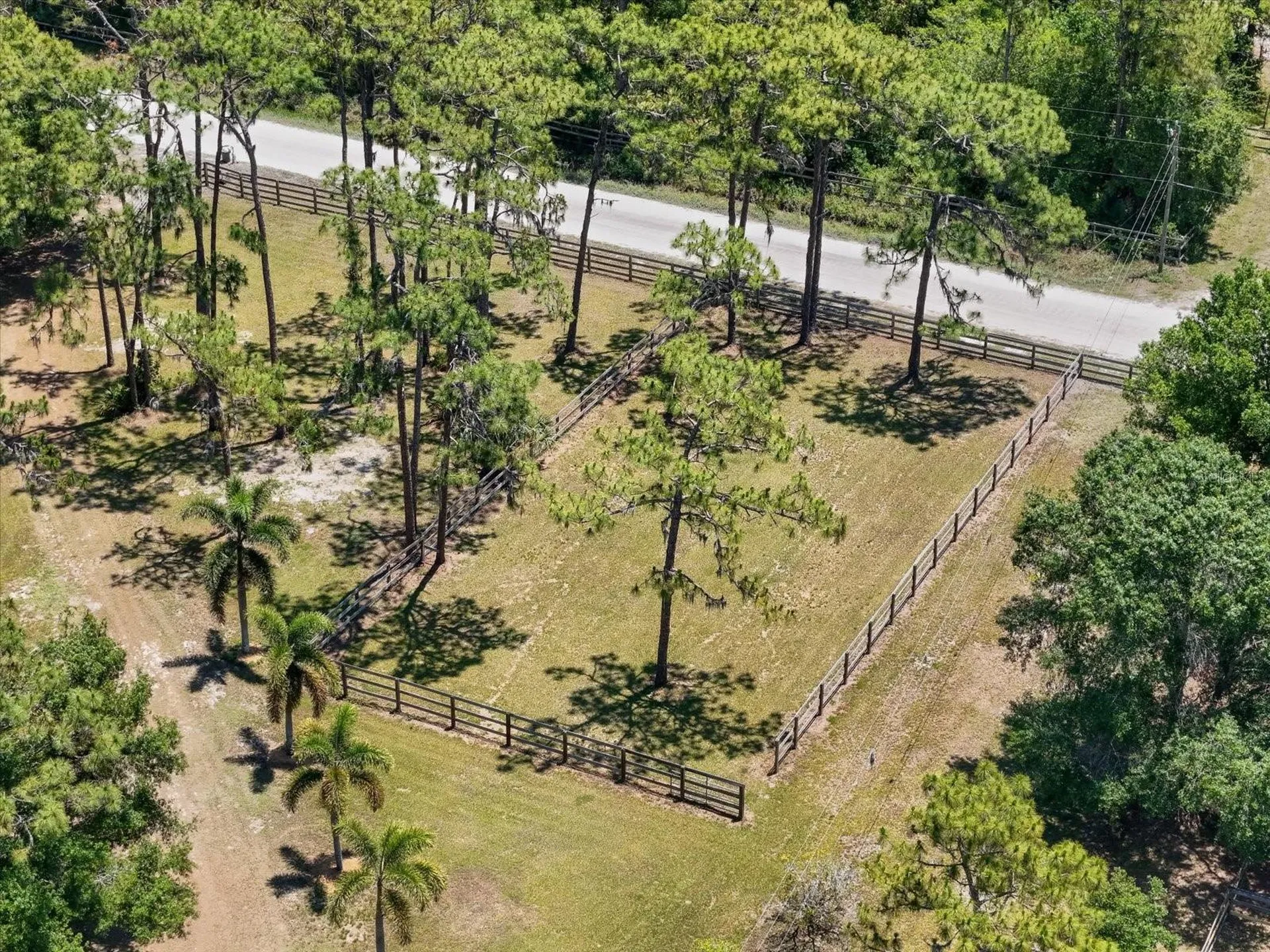 13719 Seminole Trail Wimauma FL 33598