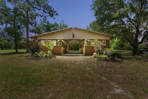 13719 Seminole Trail Wimauma FL 33598