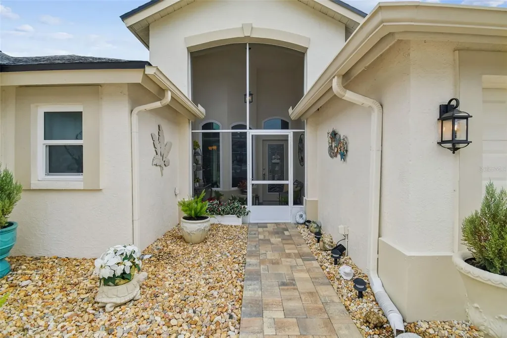 3216 Fox Squirrel Lane Valrico FL 33596
